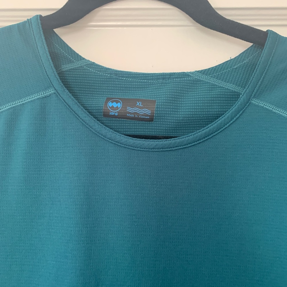 Janji performance tee